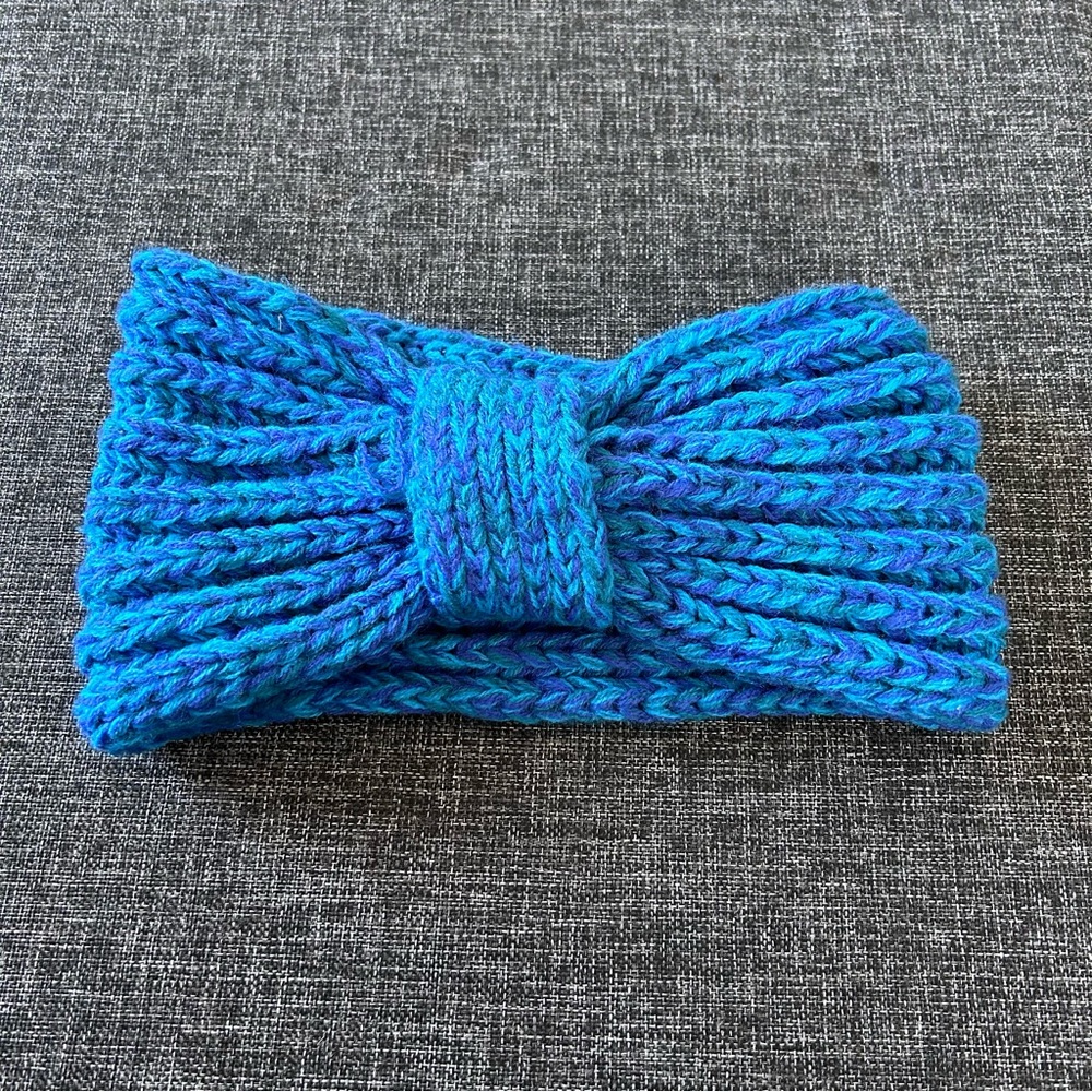 🏈 Blue Knit Headband